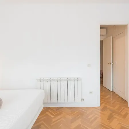 Apartamento Casa Paseo Del Tajo Parking Incluido - Living *