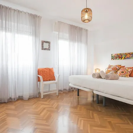 Casa Paseo Del Tajo Parking Incluido - Living Apartamento *