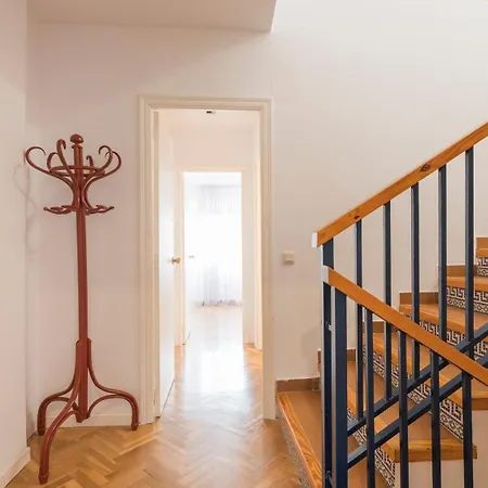 Casa Paseo Del Tajo Parking Incluido - Living Apartamento *