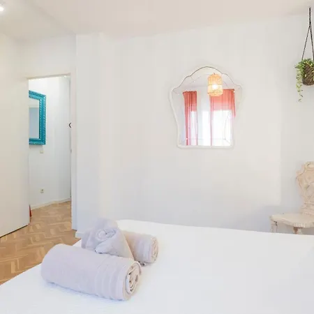 Casa Paseo Del Tajo Parking Incluido - Living Apartamento *
