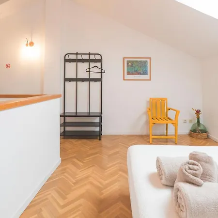 Casa Paseo Del Tajo Parking Incluido - Living Apartamento Toledo