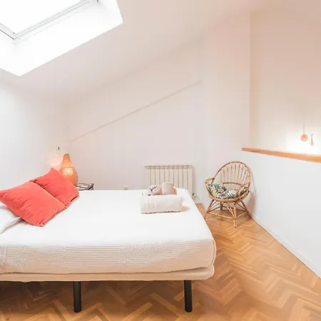 Casa Paseo Del Tajo Parking Incluido - Living Apartamento